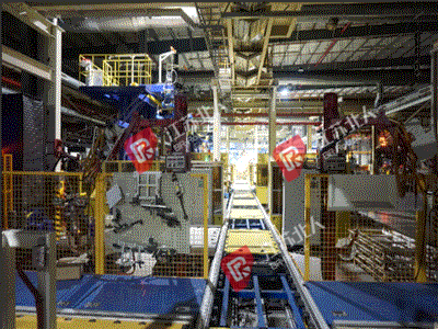 Excavator cockpit automated production line Excavator cockpit automated production line
